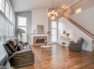 20514 Quarterpath Trace Cir, Sterling, VA 20165