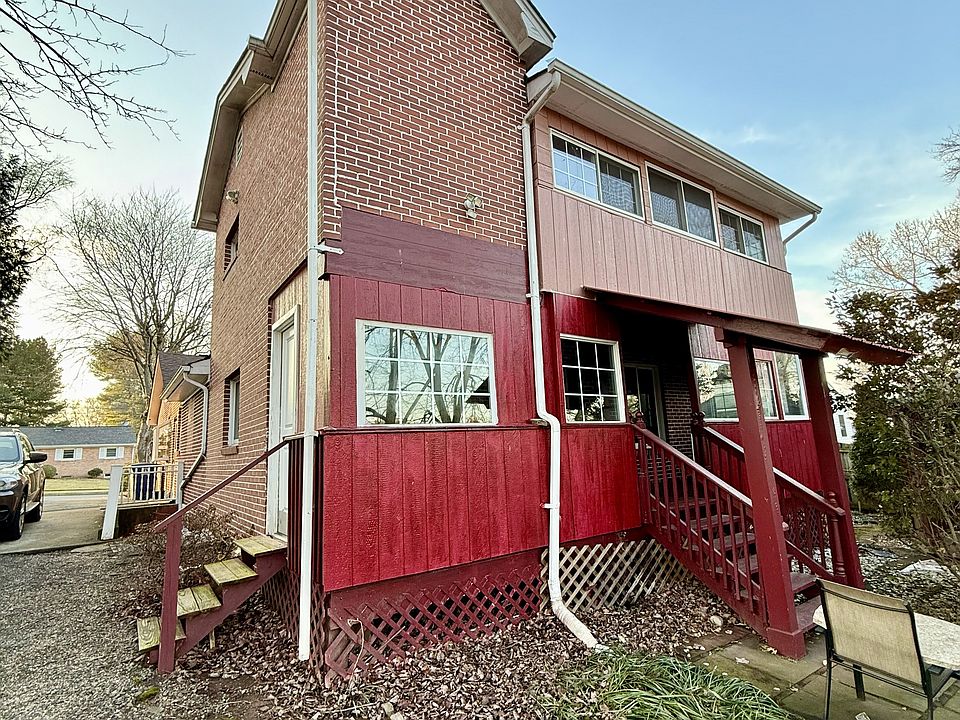 1st image of 316 Valley View Ave SW #1