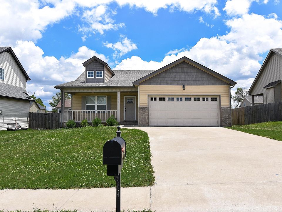 1st image of 996 Dwight Eisenhower Way