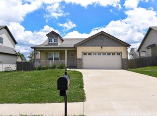 996 Dwight Eisenhower Way, Clarksville, TN 37042