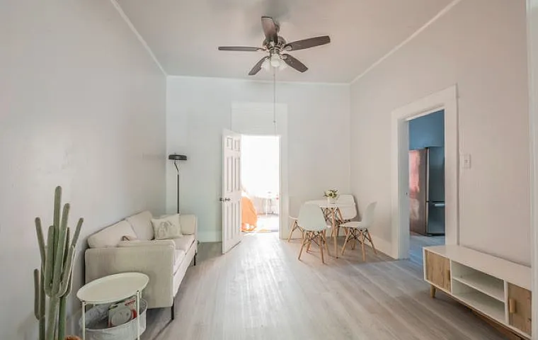 302 E Cevallos St #1