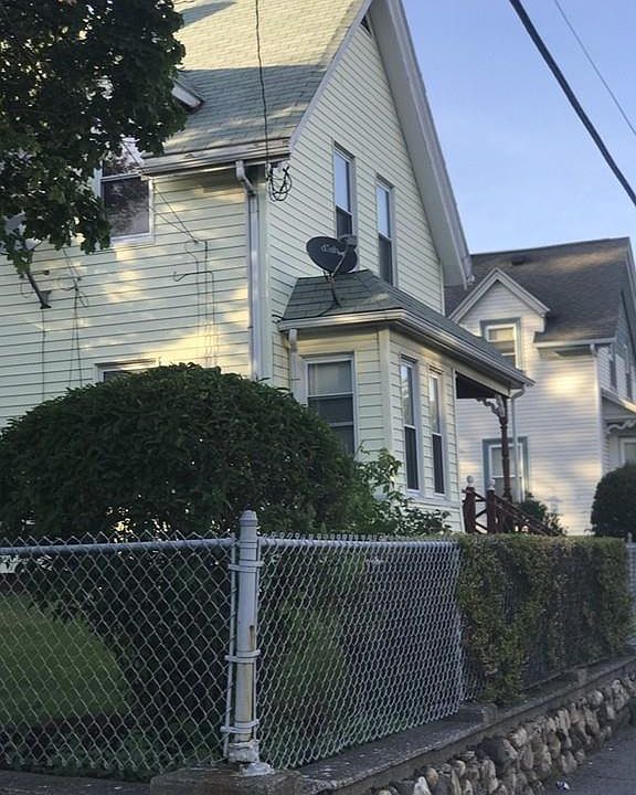 1st image of 79 Essex St