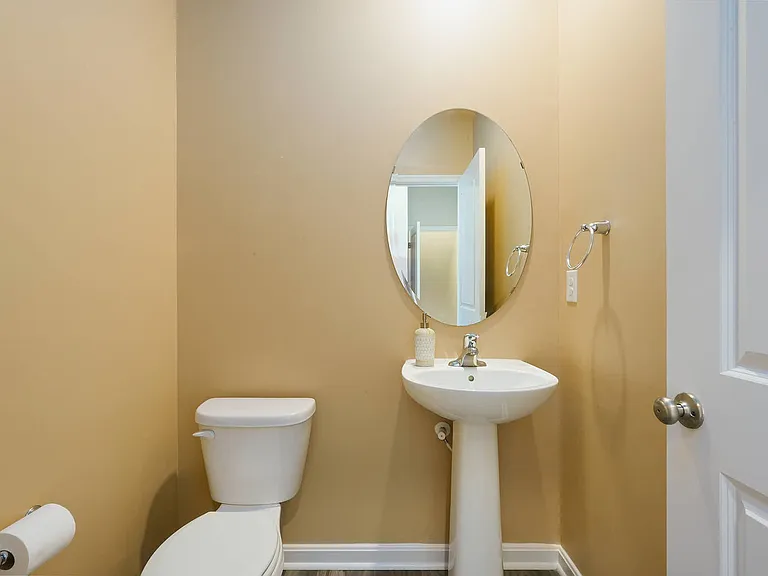 2085 Pomona Way — Photo 17