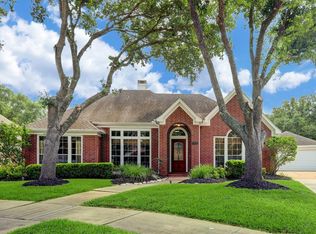 6334 Morgans Chase Ln, Sugar Land, TX 77479