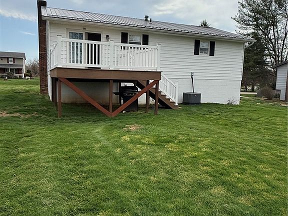 3rd image of 1085 Walter Dr