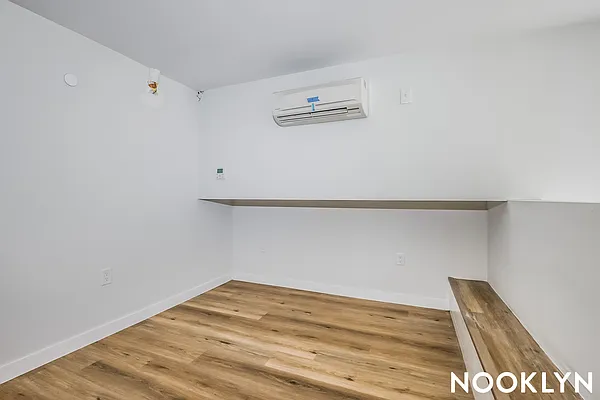 Rented by Nooklyn NYC LLC | media 11