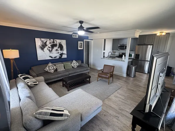 2417 Houma Boulevard