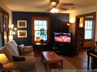 607 Harwood Ct, Champaign, IL