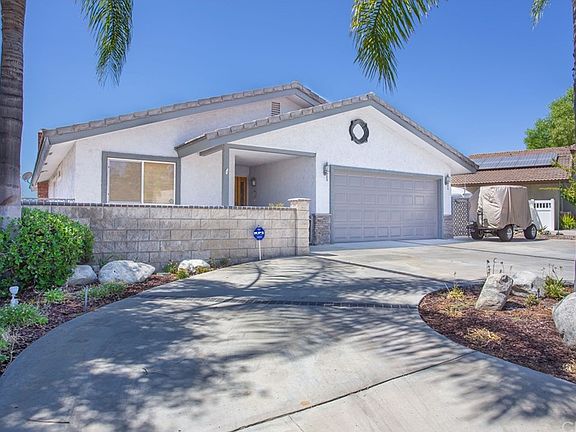 4th image of 24187 Canyon Lake Dr N