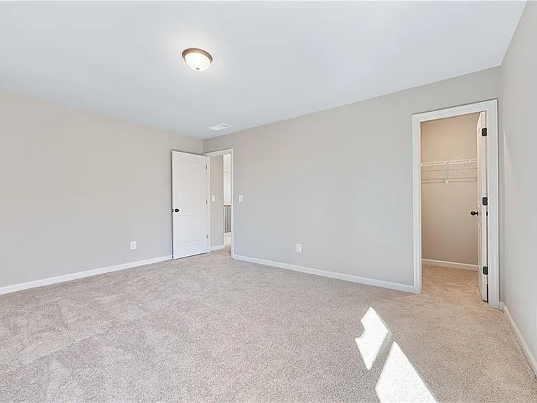 5714 Ridgewater Cir — Photo 31