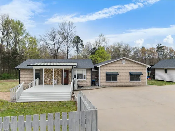 542 Frank Fleer Rd, Lexington, NC 27292