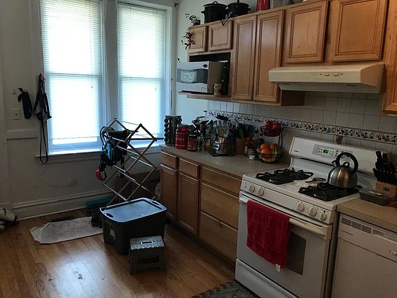 2nd image of 1648 N Kedzie Ave APT 1
