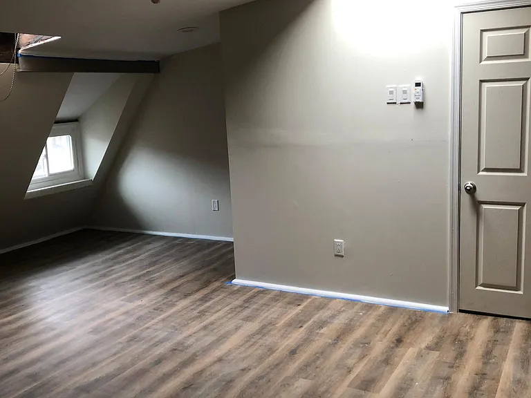 1125 S 48th St #3R — Photo 3