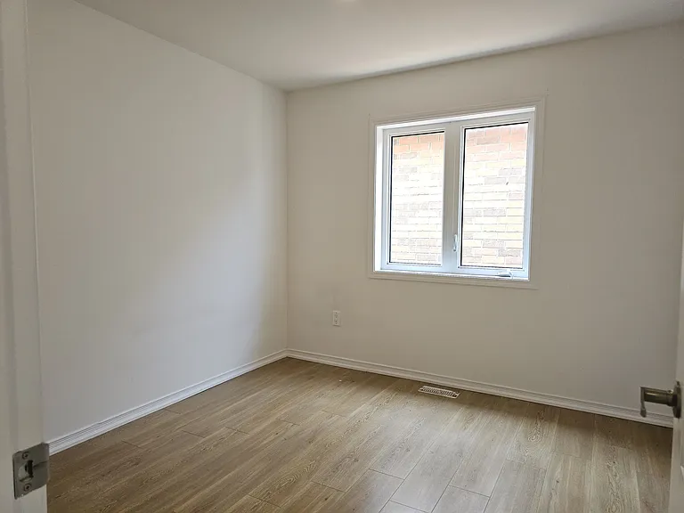 7 Doreen Dr — Photo 18
