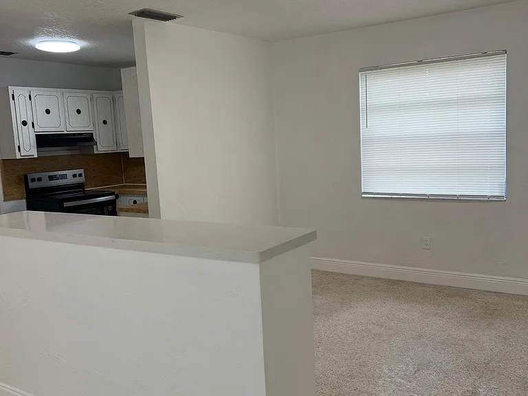 16630 NW 45th Ave — Photo 4