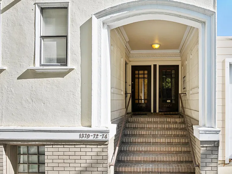 1370 Filbert St #1 — Photo 2