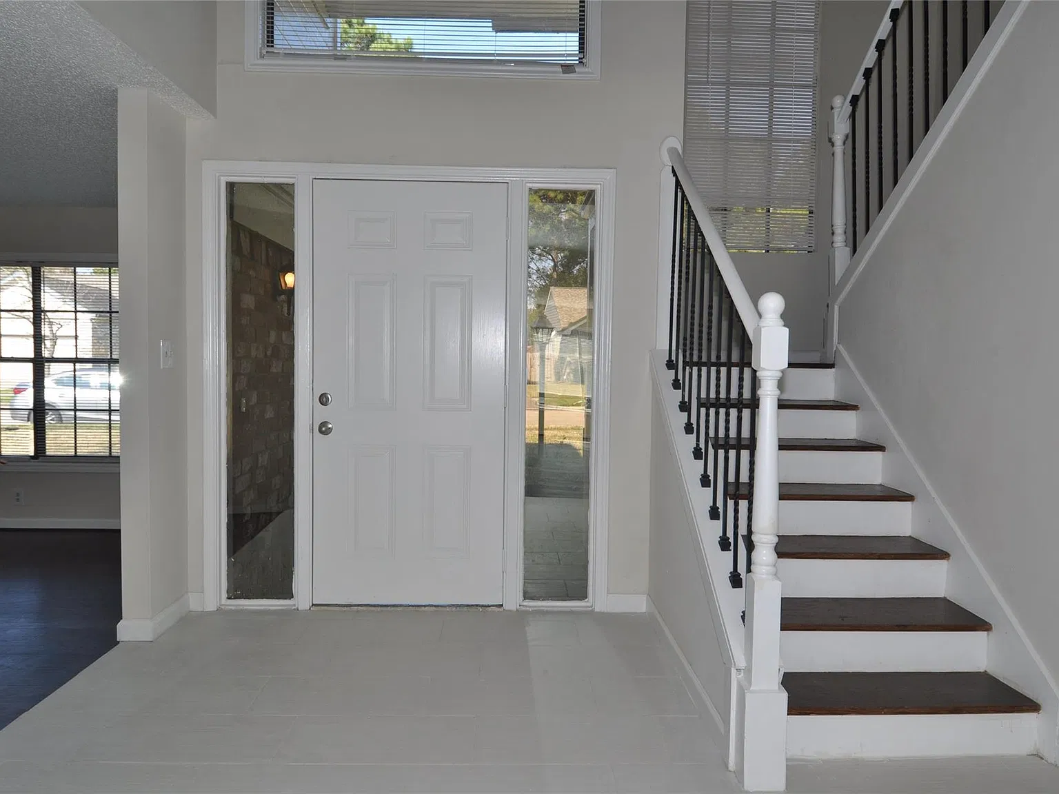 4 bed, 3.0 bath, 2772 sqft, $2,499 — Photo 3