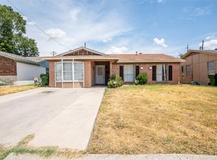 509 Parker Cir, Garland, TX 75040