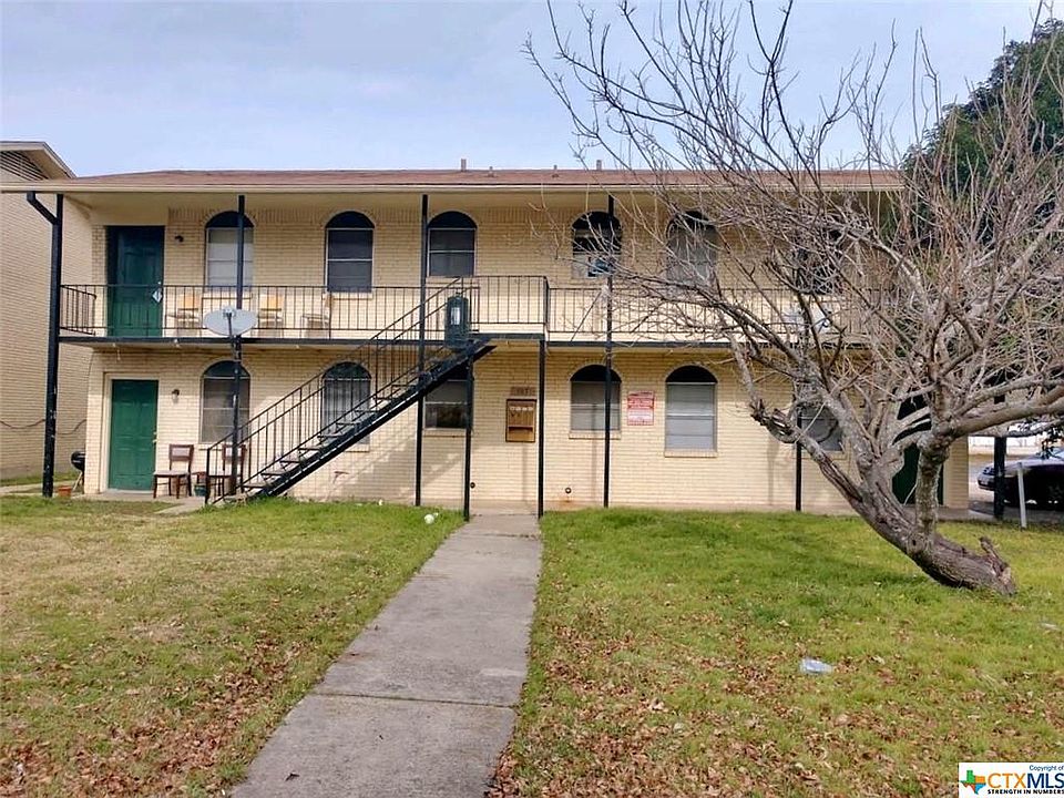 1st image of 107 E Cardinal Ln