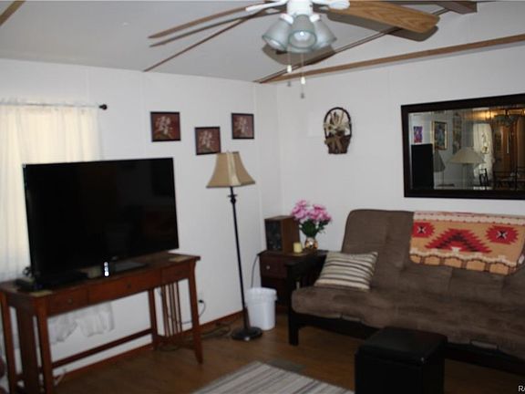 3rd image of 4154 E Lake Park Dr