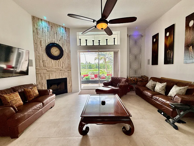 19029 Weatherstone Dr — Photo 12