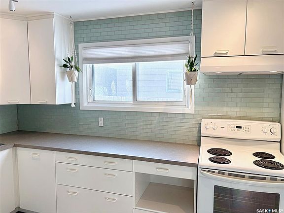 4th image of 113 Laurier AVENUE