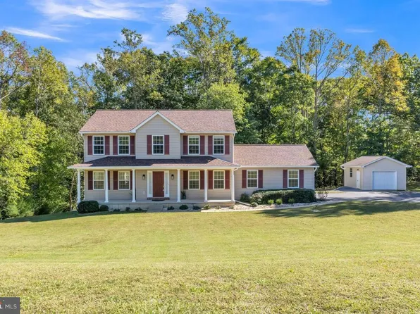 7113 Juliette Low Ln, Hughesville, MD 20637