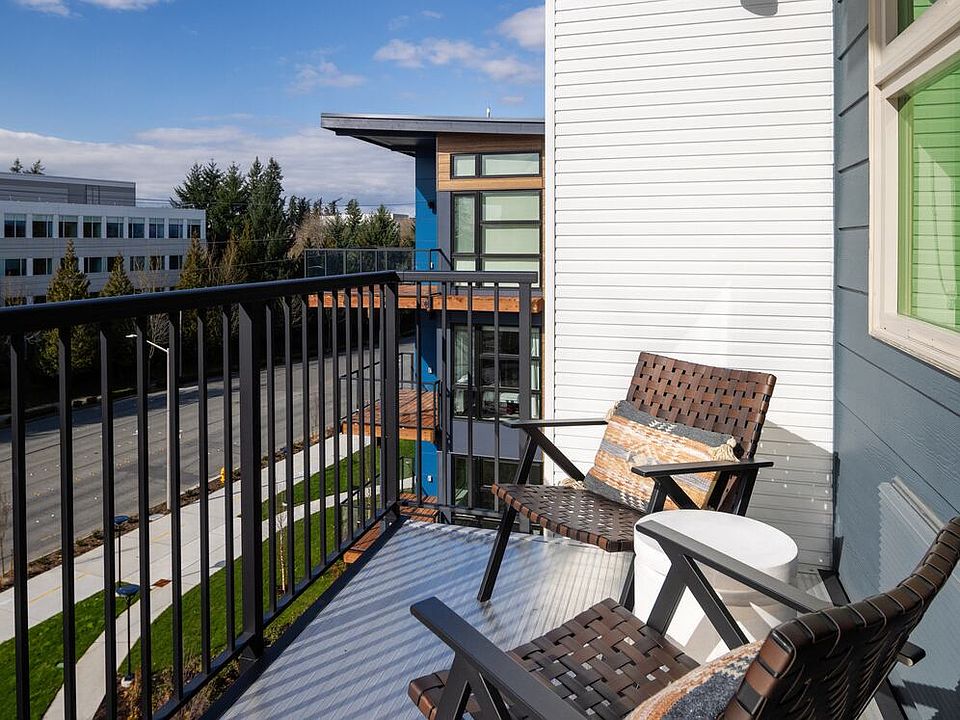 Patio (select units)