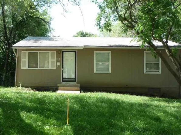 7415 E 51st St, Kansas City, MO 64129