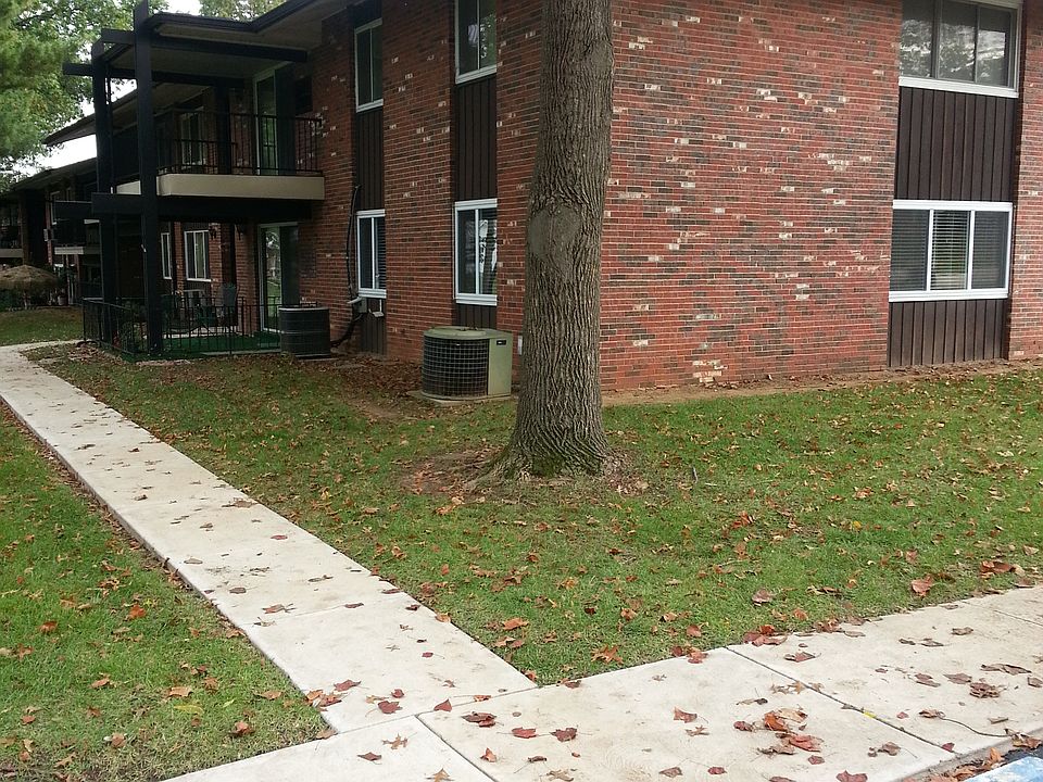 1st image of 9117 Villaridge Ct APT B
