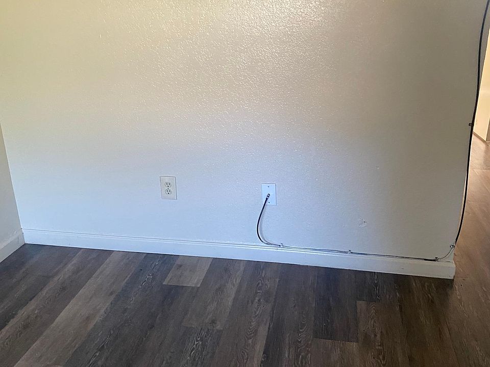 2nd image of 1230 Pioneer Ave #102