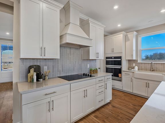 3rd image of 4036 Willow Belle Dr