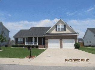5728 Walking Trail Way, Hope Mills, NC 28348