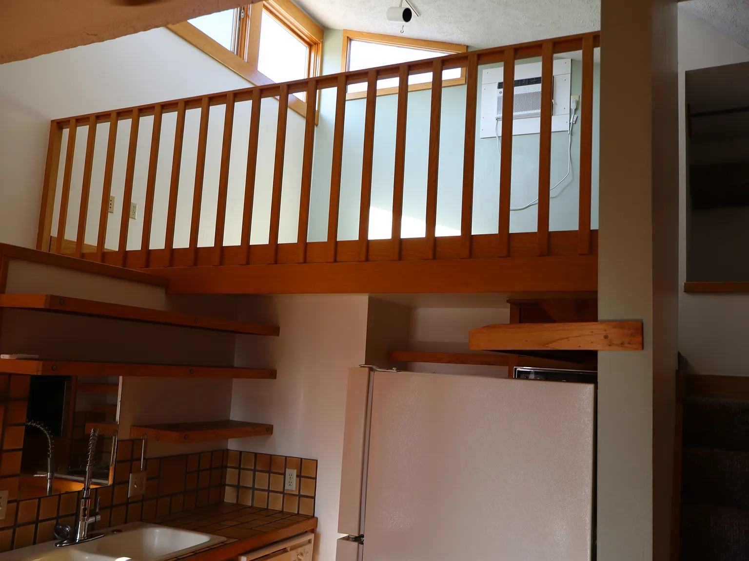 Center Ave 124 S - 2 — Photo 3