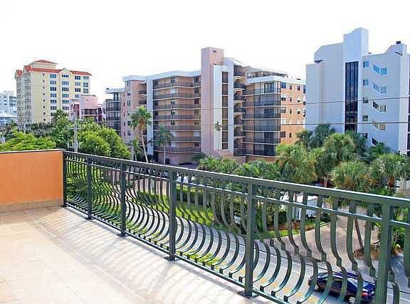 3rd image of 9400 Gulf Shore Dr APT 6
