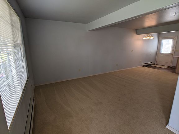3rd image of 418 S Cherry St Unit D