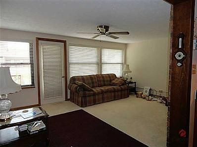 5th image of 1210 Sycamore Dr