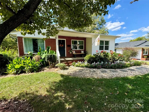 224 McGinnis Ave, Lincolnton, NC 28092