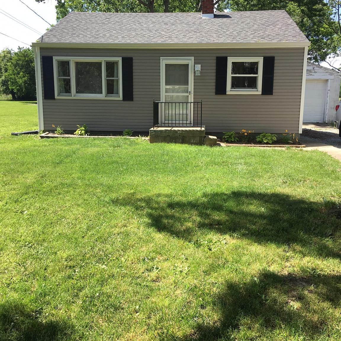 525 W Staat St, Fortville, IN 46040 Zillow