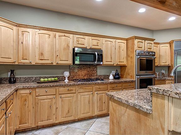 5th image of 8885 N Sackett Dr