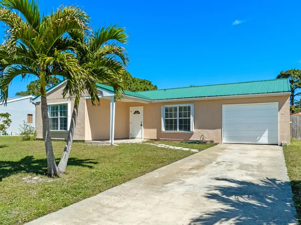 1233 Dawn St NE, Palm Bay, FL 32905