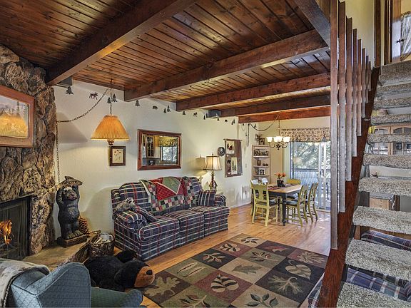 2nd image of 26609 Thunderbird Dr