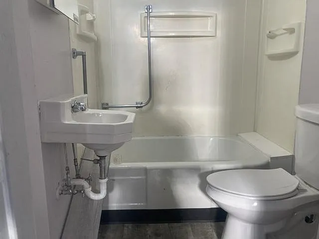 607 Lorenz Ave — Photo 11