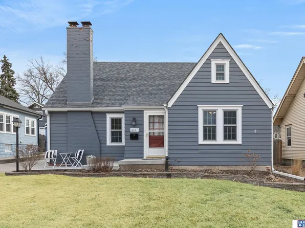 2127 Lake St, Lincoln, NE 68502