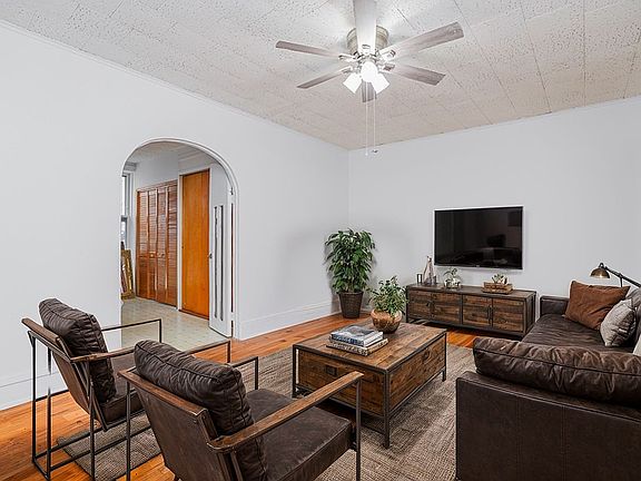 5th image of 4407 4th Ave APT B3
