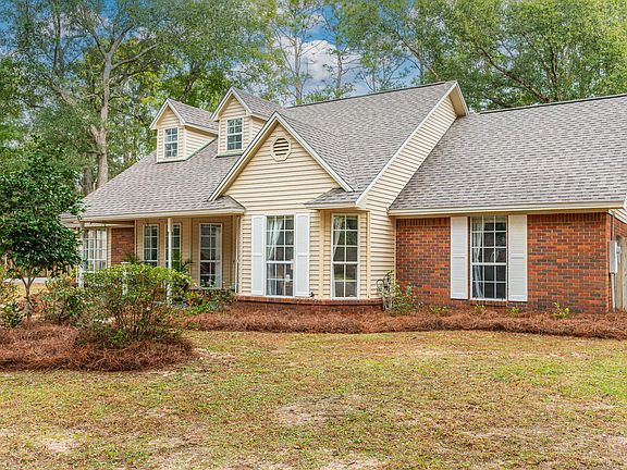 4th image of 2747 Savannah Ln