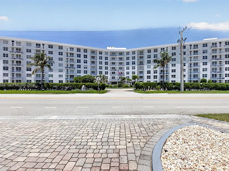 2851 S Ocean Blvd #4M — Photo 17