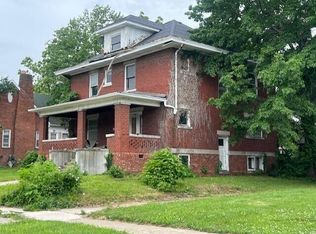 419 S 4th St, Moberly, MO 65270