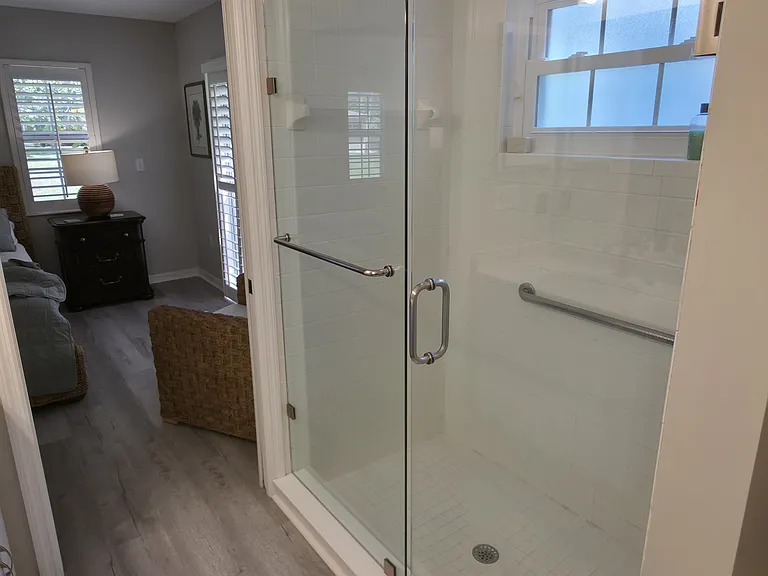 7042 Woodside Oaks Cir — Photo 23