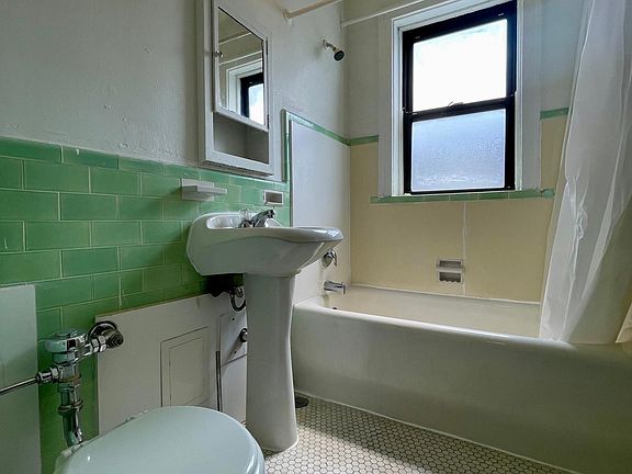 5th image of 4417 Forest Park Ave APT 305